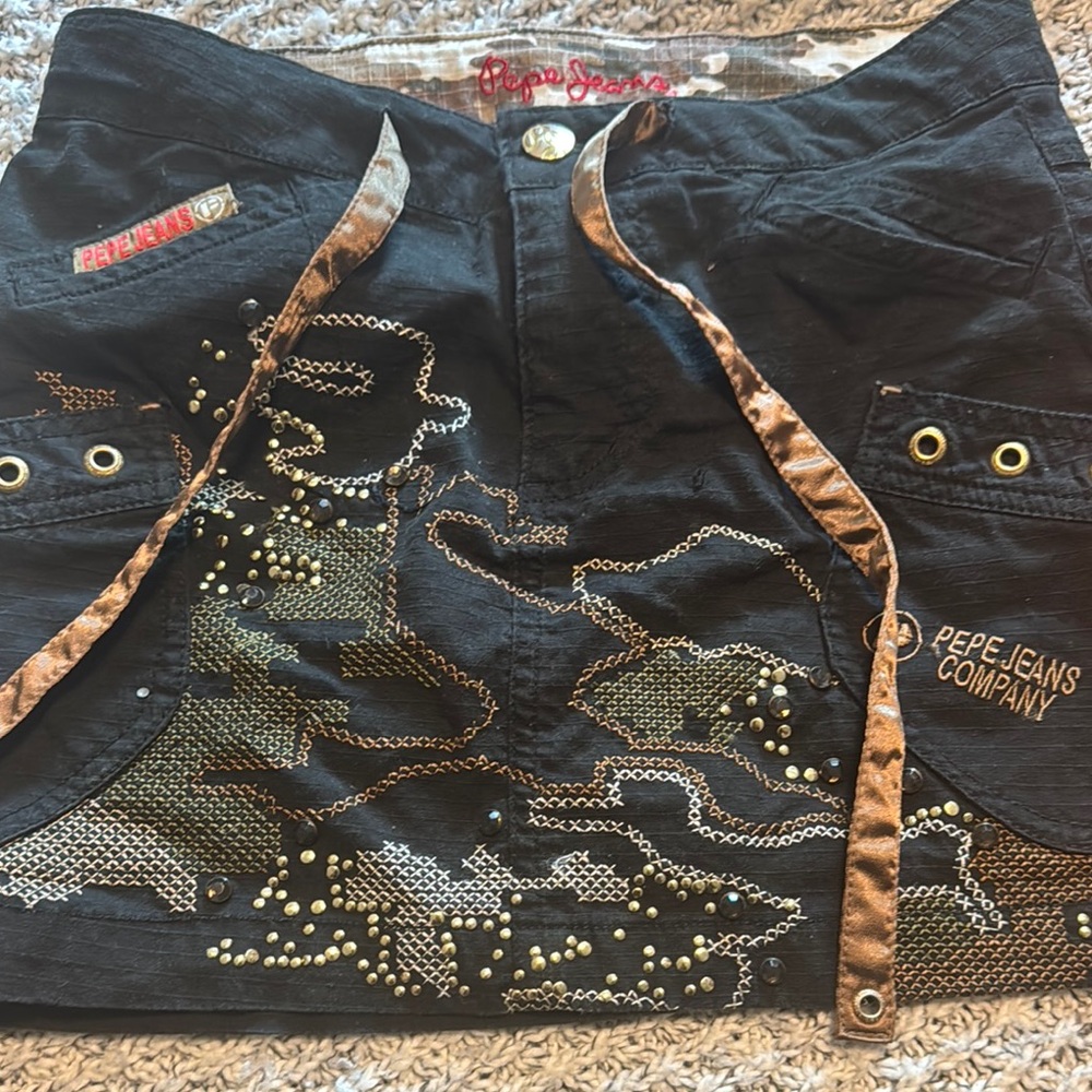 Pepe Jeans Black Skirt with Gold Details